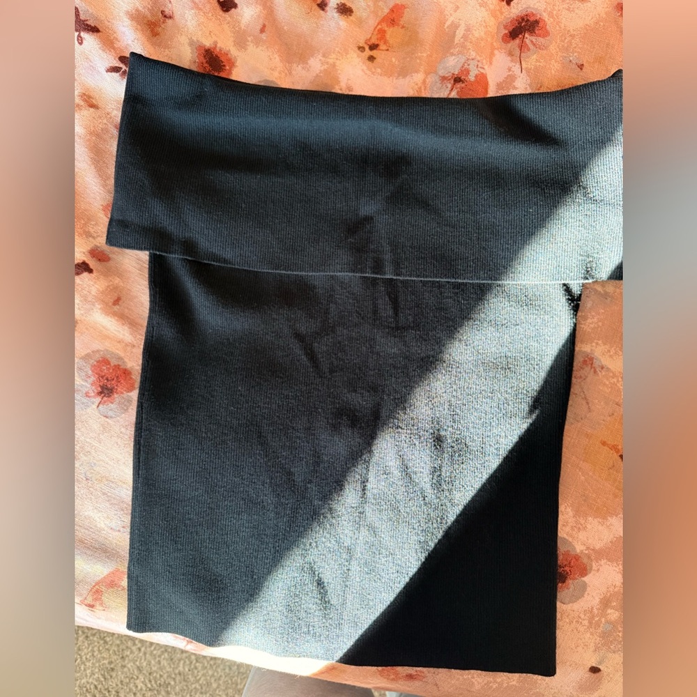 Wilfred Aritzia off the shoulder top